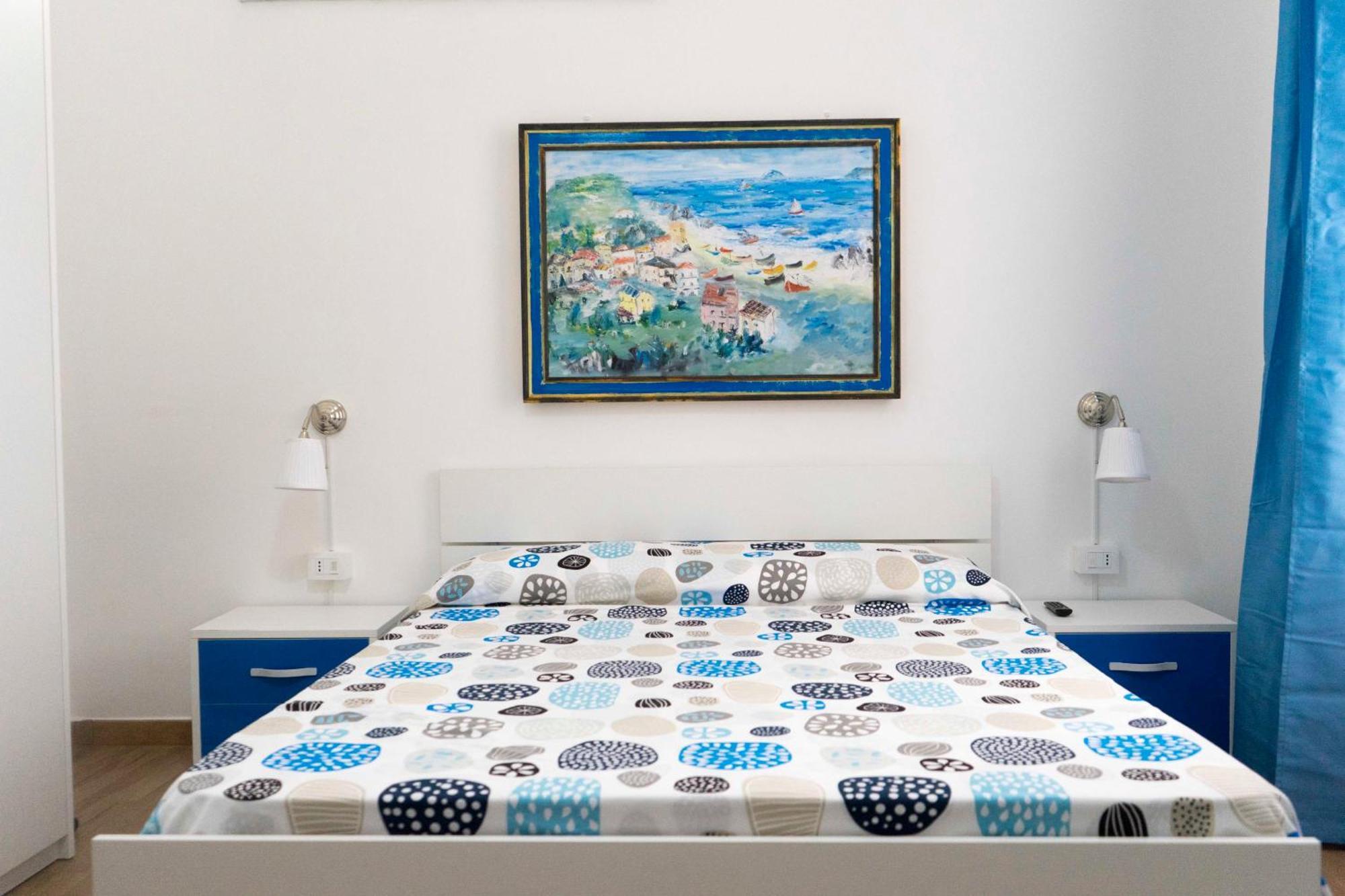 Apartamento La Casa Di Aurelio Capo dʼOrlando Habitación foto