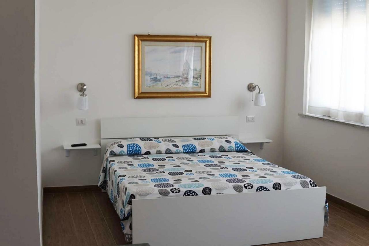 Apartamento La Casa Di Aurelio Capo dʼOrlando Exterior foto